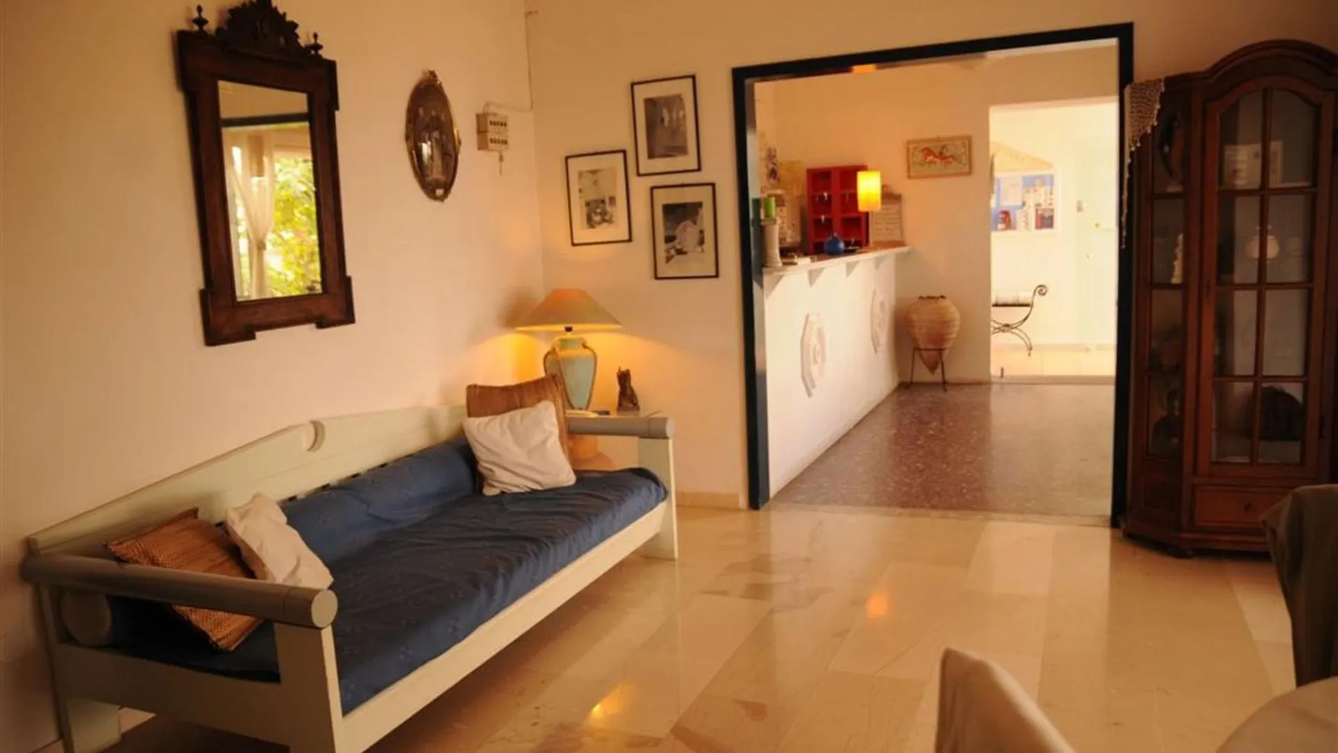 **  Akrotiri Hotel La Canée Grèce